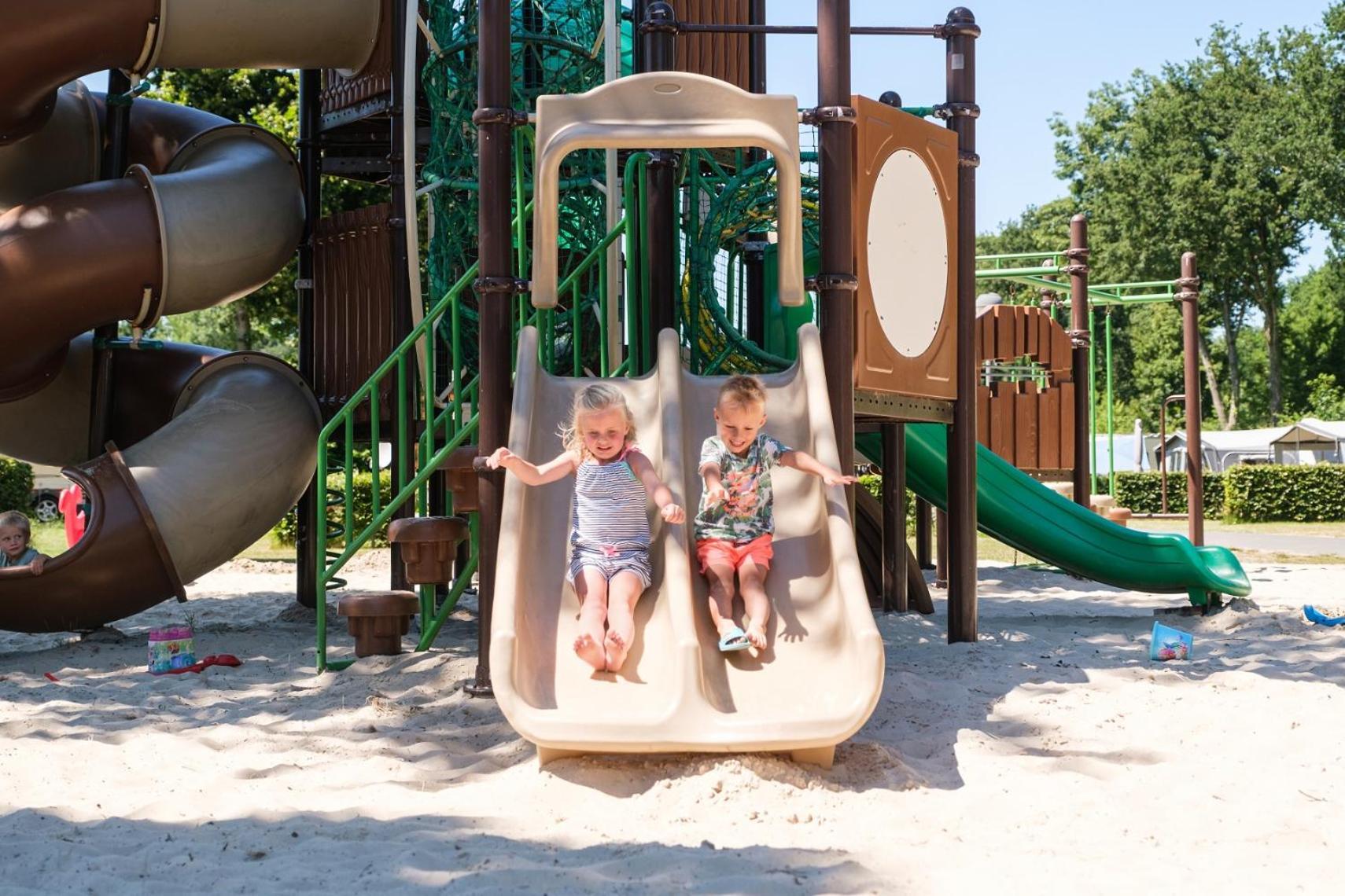 Camping De Pallegarste - Voor Uw Vakantiebestemming! Marienberg 外观 照片